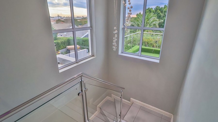 4 Bedroom Property for Sale in Dennegeur Western Cape